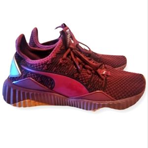Puma Defy sneakers in burgundy